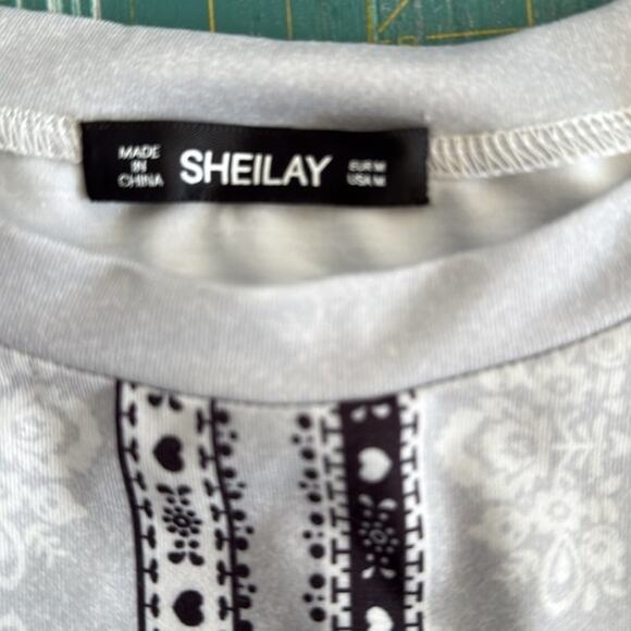 Sheilay Women's Gray Long Sleeved Pullover Crew Necked Tunic Top sz Medium - Picture 3 of 6